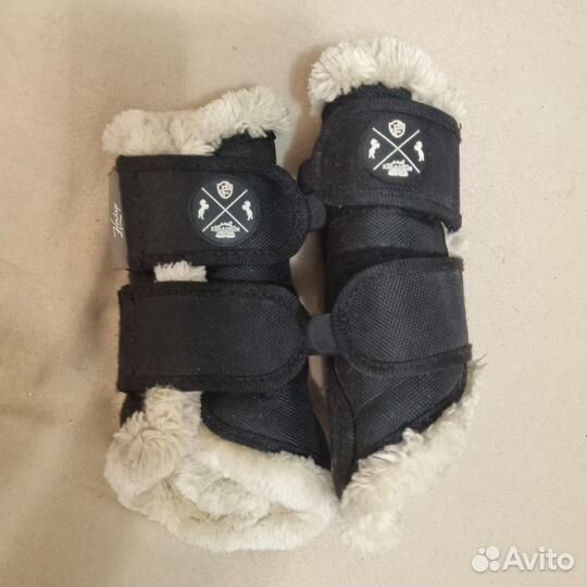 Ногавки для лошади