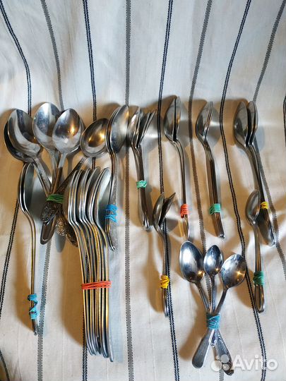 Половники вилки ложки ножи