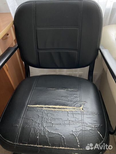 Компьютерное кресло кожа