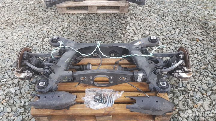 Задний подрамник на Mercedes-Benz R230 SL55