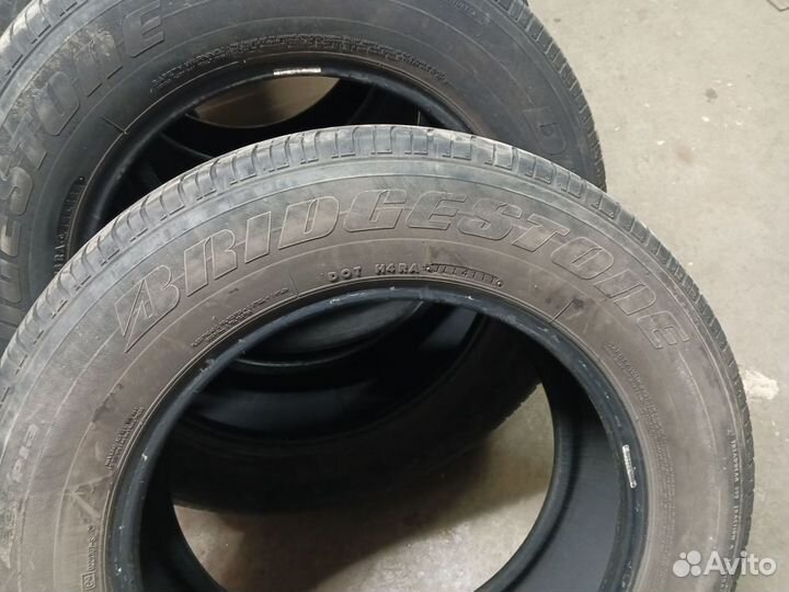 Bridgestone Dueler H/L 215/70 R17