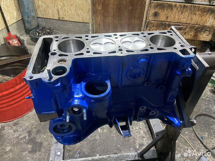 Двигатель 2106