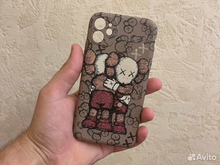 Чехол на iPhone 11