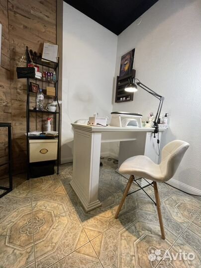 Сдам в аренду рабочее место маникюр/брови