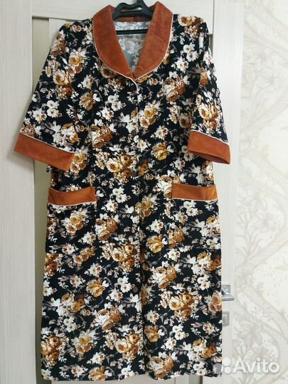 Халат велюровый. Новый. Размер 50 - 52