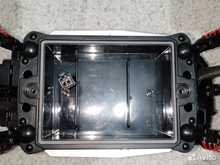 Машина на радиоуправлении джип