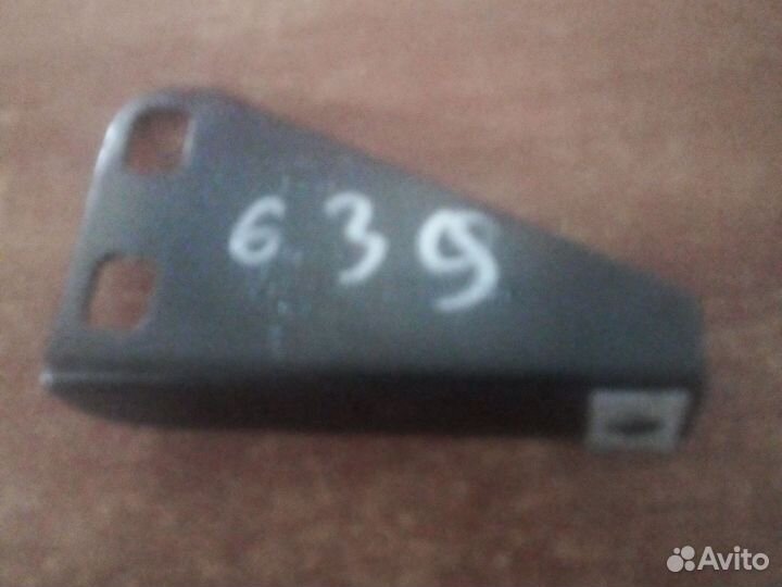 Держатель вито 639 кузов