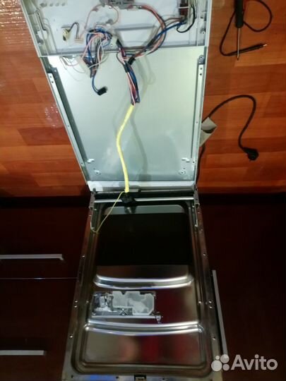 Ремонт стиральных машин водонагревателей и Плит чм