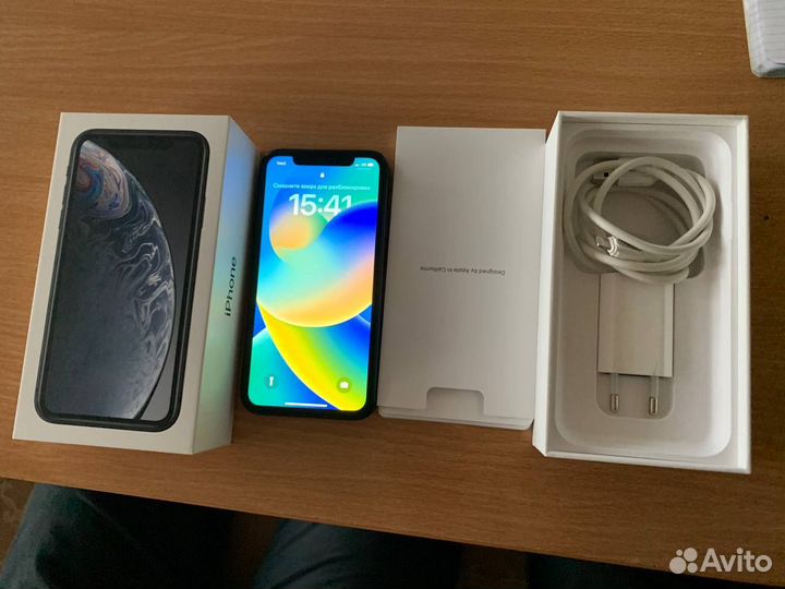 iPhone Xr, 64 ГБ