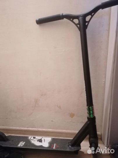 Трюковой самокат Tech team