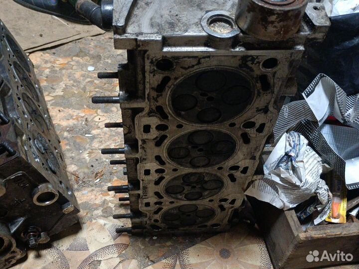 Головка блока цилиндров D4EA