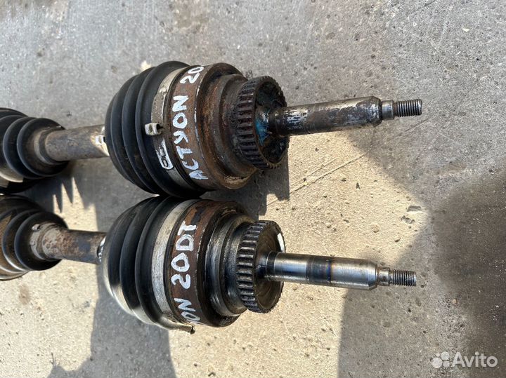 Привод (полуось) передний SsangYong Actyon Sports