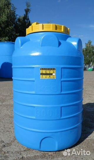 Емкость пластиковая 300 литров