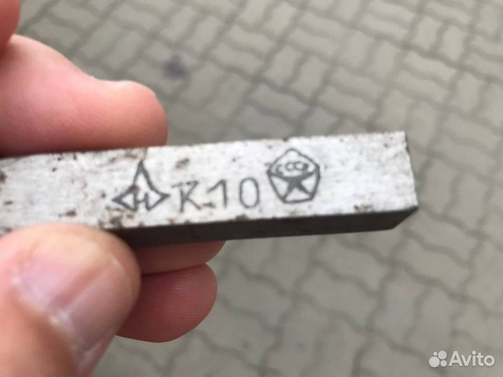 Продам 2 резца 12х12х64