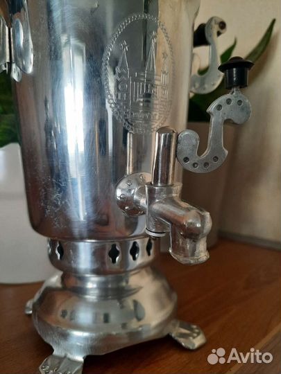 Самовар сувенирный СССР с гравировкой Кремль
