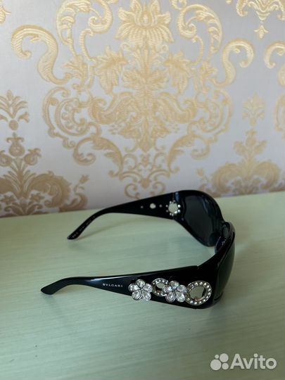 Солнцезащитные очки