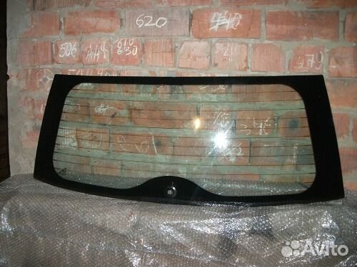 Форд Фьюжен- стекло крышки багажника