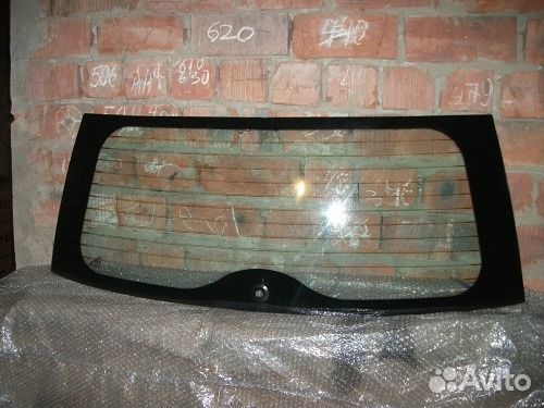 Форд Фьюжен- стекло крышки багажника