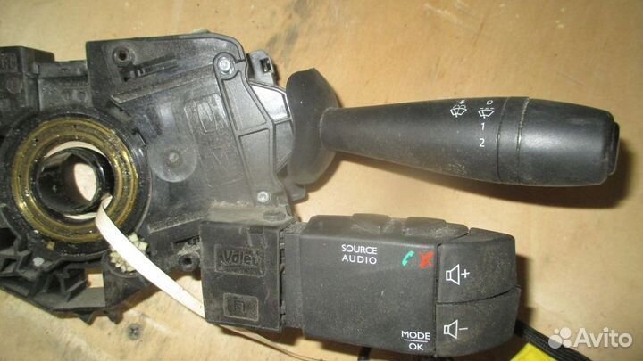 Переключатель поворотов, дворников Logan 2.Sandero