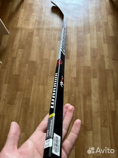 Клюшка хоккейная warrior правый хват