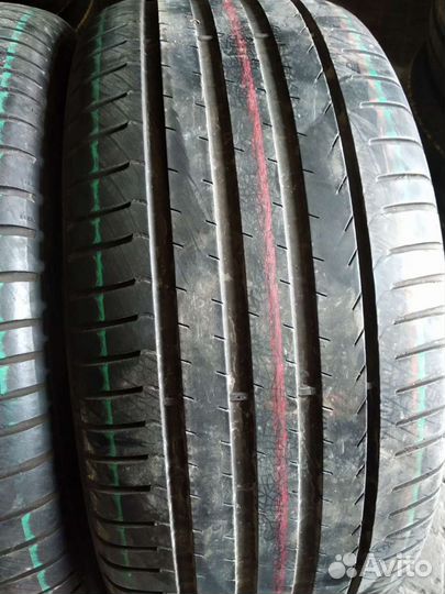 Pirelli Cinturato P7 255/40 R18