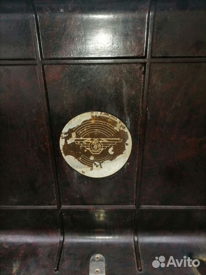 Корпус патефона СССР- Вильнюс- Карболит