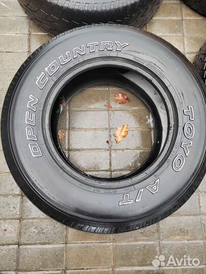 Toyo Open Country A/T 265/70 R17
