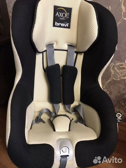 Автомобильное кресло Brevi изофикс. Италия