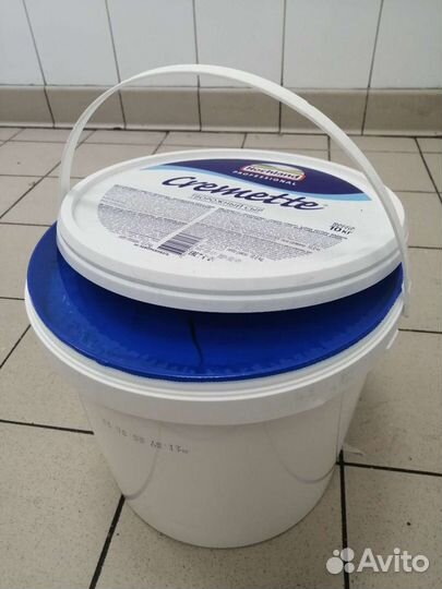 Ведро пластиковое с крышкой 10л