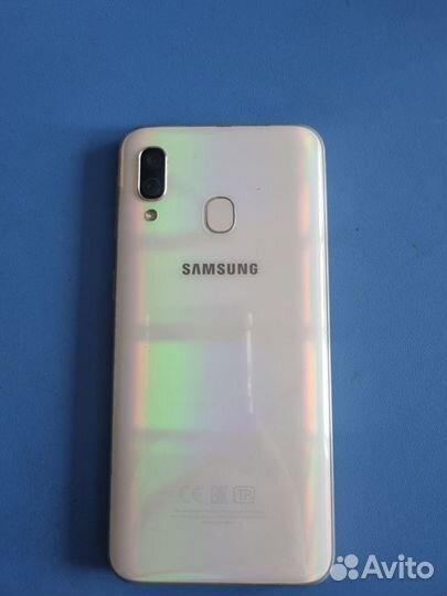 Samsung Galaxy A40, 4/128 ГБ