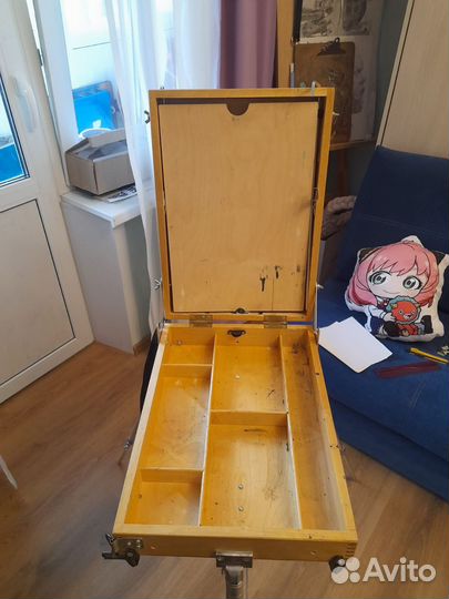 Этюдник на ножках. Немного бу. В хорошем состоянии