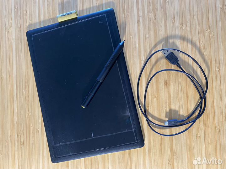 Графический планшет Wacom One Medium CTL-672