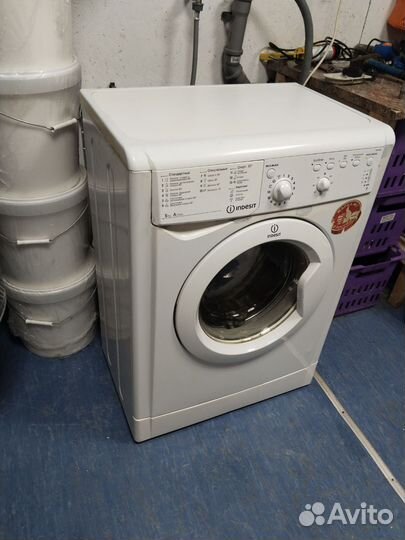 Стиральная машина Indesit 5кг