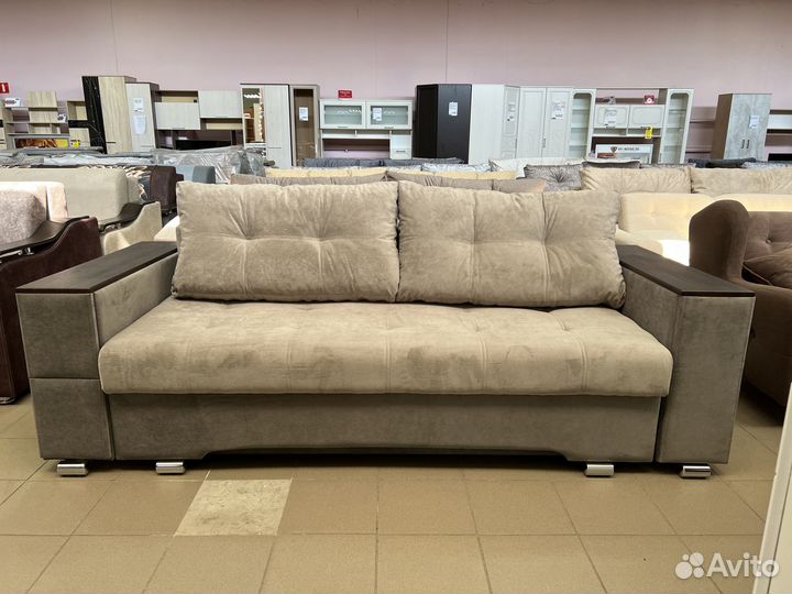 Диван мягкий