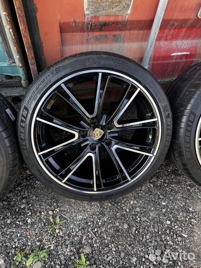 Оригинальные колеса Porsche Panamera R21