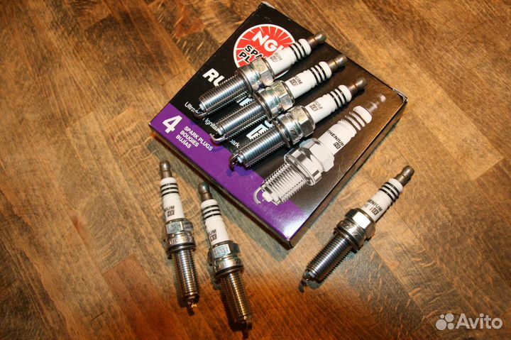 Свеча зажигания NGK ruthenium HX