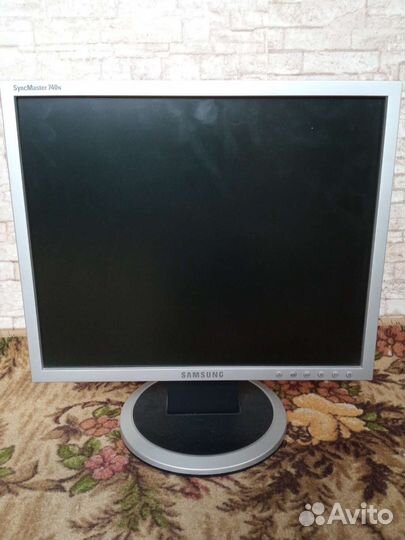 Монитор samsung