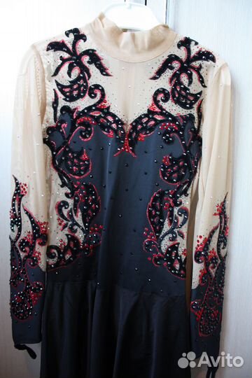 Платье для фигурного катания