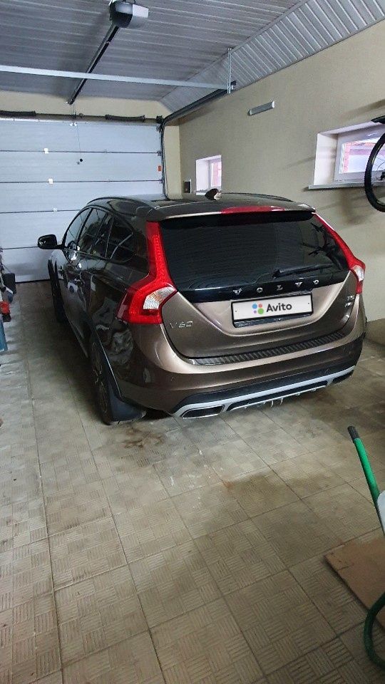 Volvo V60 Cross Country: фото владельца