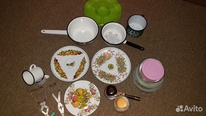 Эмаль посуда, сервировочная тарелка(пластик)