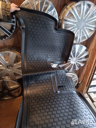 Коврики на Рено Сценик с 2009г