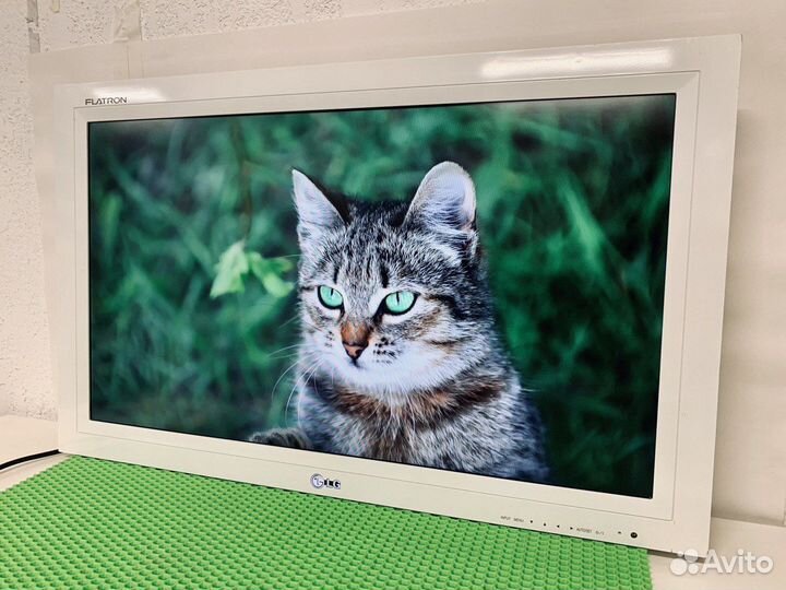 ЖК Панель LG Flatron 32 дюйма