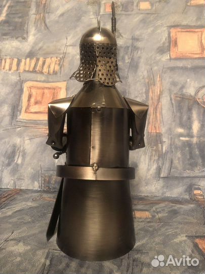 Железный Рыцарь (сувенир на бутылку)