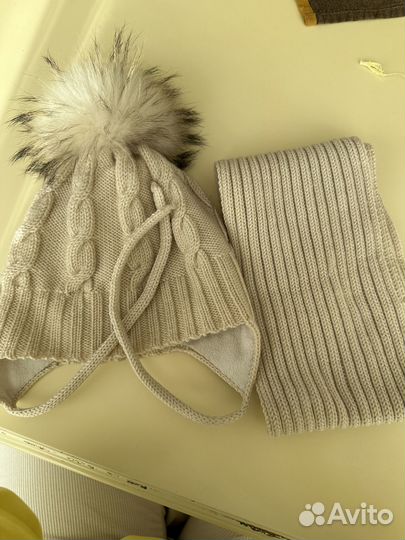 Комплект шапка и шарф для девочки