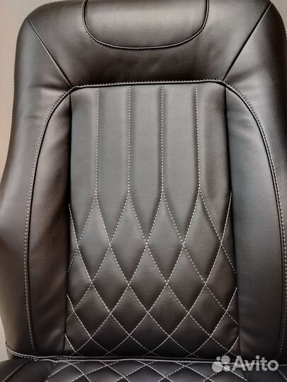 Кресло руководителя Mercedes AMG