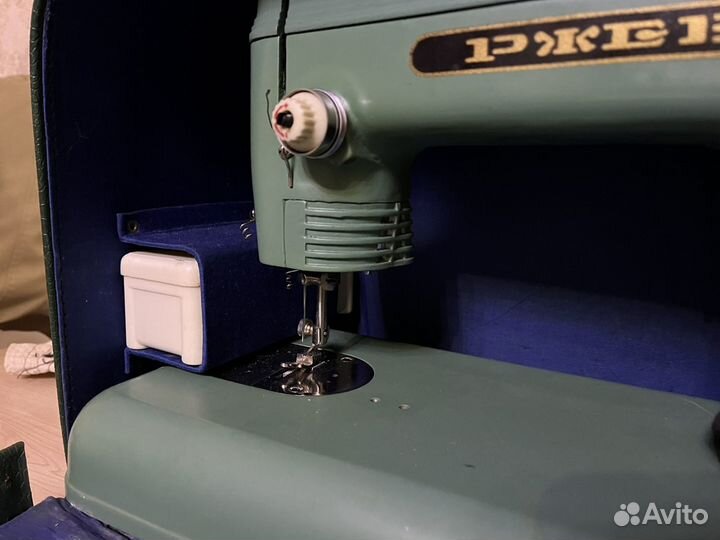 Швейная машина Ржев с комбинированным приводом