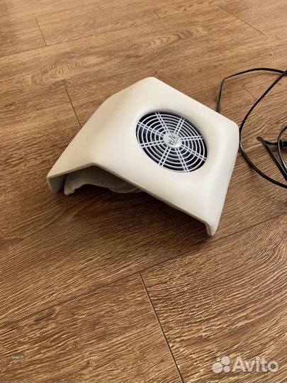 Ммни-пылесос настольный