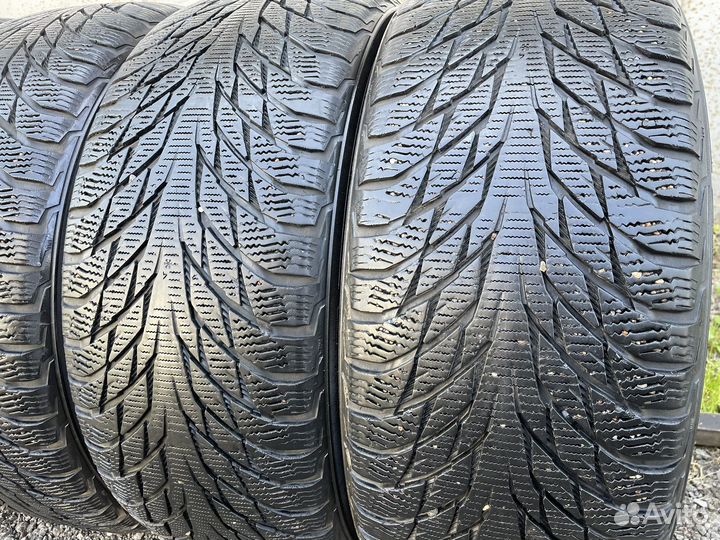 Nokian Tyres Hakkapeliitta R2 235/55 R17 103R