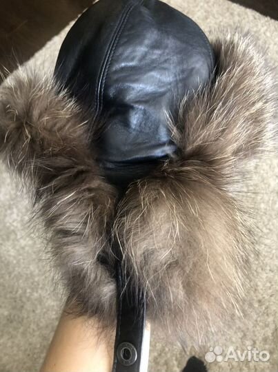 Женская натуральная шапка