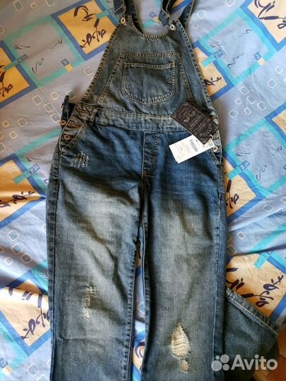 Комбинезон джинсовый